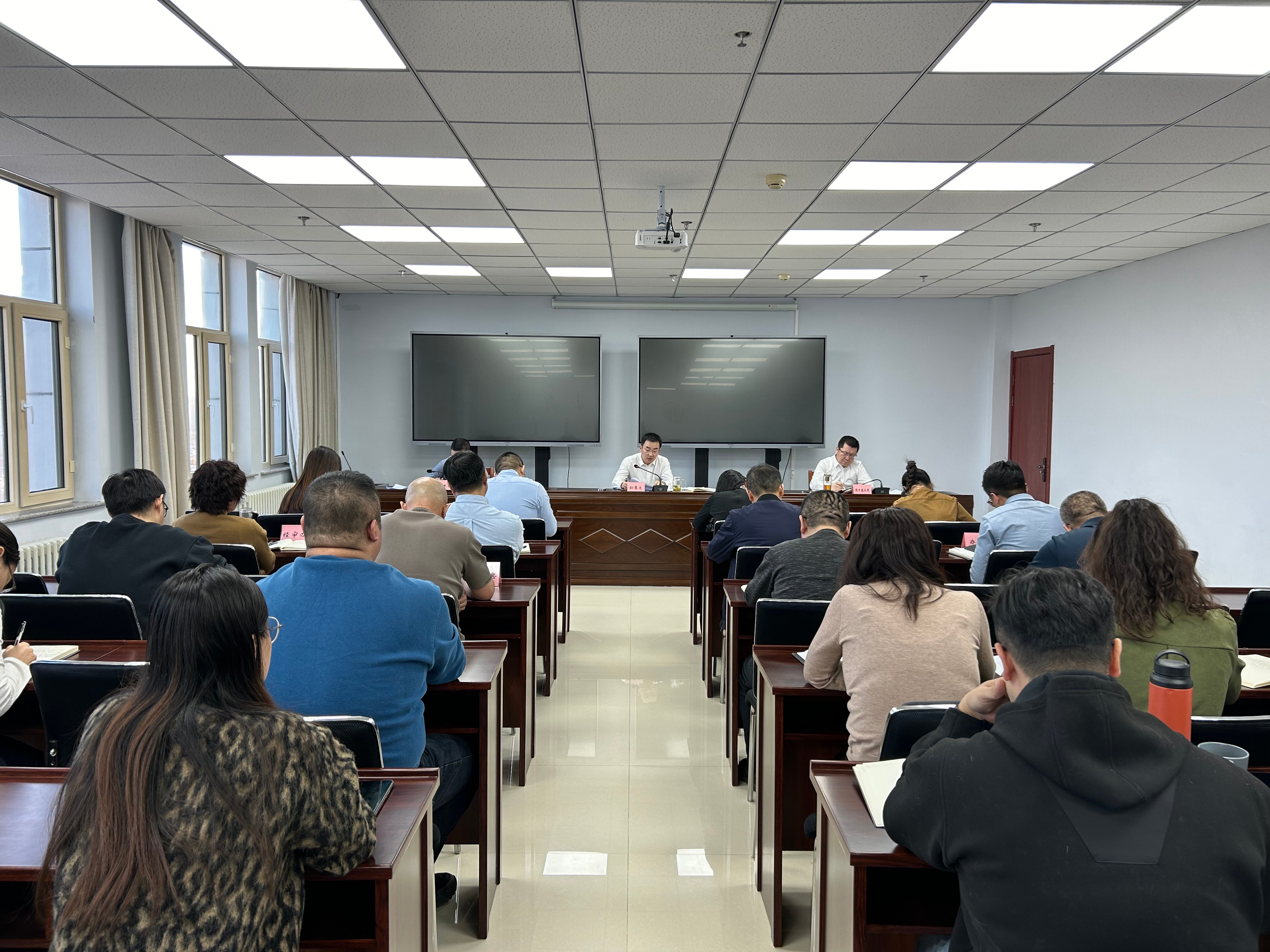 牢记嘱托勇争先 凝心聚力谱新篇——盟工会召开全体干部职工大会